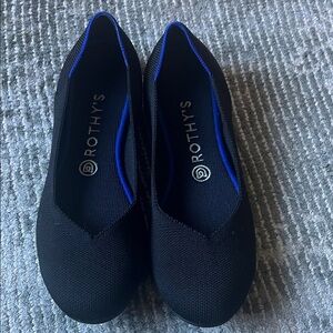 Rothy's Women's Black and Blue Flats